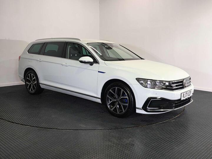 Volkswagen PASSAT 1.4 TSI 13kWh GTE DSG Euro 6 (s/s) 5dr