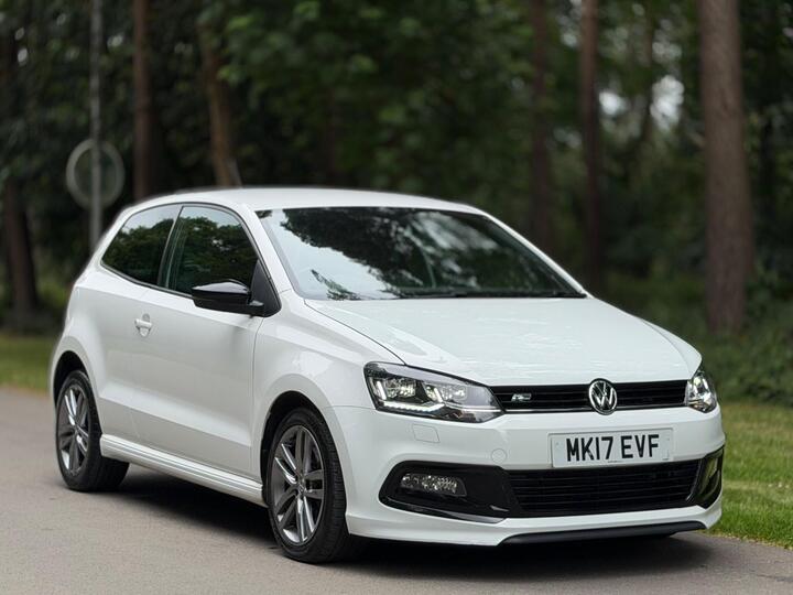 Volkswagen Polo 1.0 TSI BlueMotion Tech R-Line Euro 6 (s/s) 3dr Volkswagen Polo 1.0 TSI BlueMotion Tech R-Line Euro 6 (s/s) 3dr
