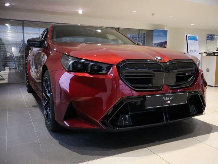 BMW M5 4.4 22.1kWh Steptronic XDrive Euro 6 (s/s) 4dr