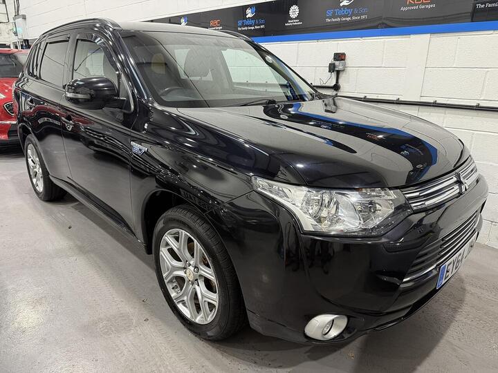 Mitsubishi Outlander 2.0h 12kWh GX3h CVT 4WD Euro 5 (s/s) 5dr Mitsubishi Outlander 2.0h 12kWh GX3h CVT 4WD Euro 5 (s/s) 5dr