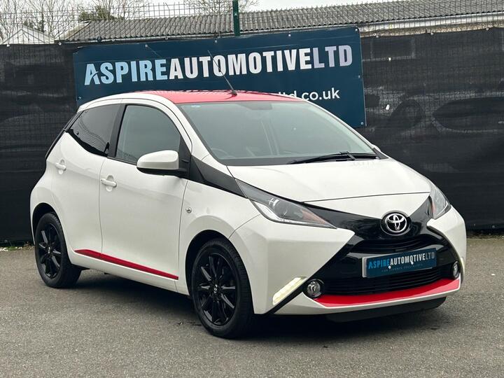 Toyota AYGO 1.0 VVT-i X-press Euro 6 5dr Toyota AYGO 1.0 VVT-i X-press Euro 6 5dr