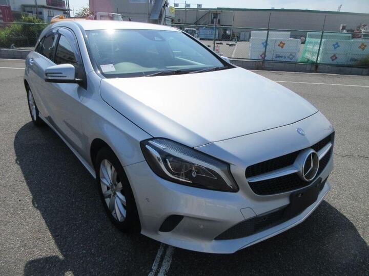 Mercedes-Benz A Class 1.6 A180 SE 7G-DCT Euro 6 (s/s) 5dr Mercedes-Benz A Class 1.6 A180 SE 7G-DCT Euro 6 (s/s) 5dr