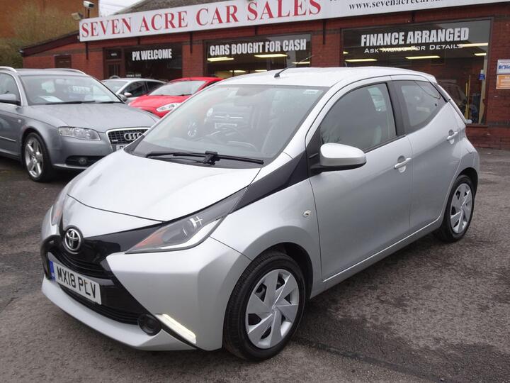 Toyota AYGO 1.0 VVT-i X-play Euro 6 5dr