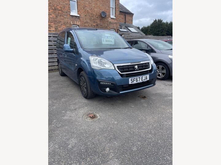 Peugeot Partner Tepee 1.6 VTi Active Euro 6 5dr Peugeot Partner Tepee 1.6 VTi Active Euro 6 5dr