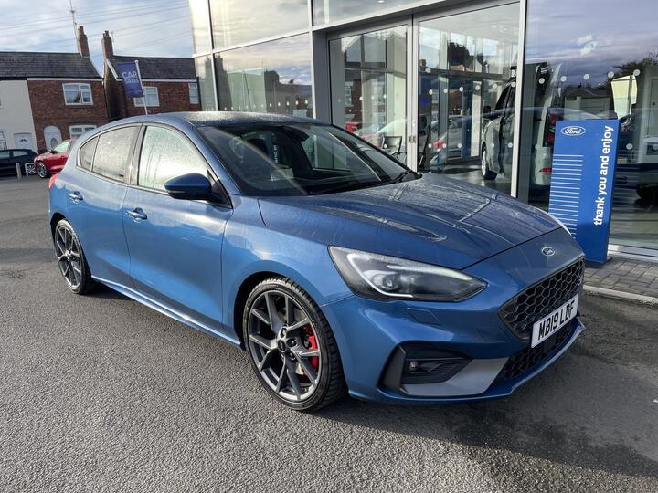 Ford Focus 2.3T EcoBoost ST Euro 6 (s/s) 5dr