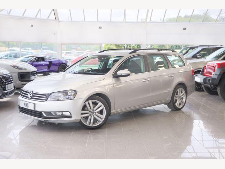 Volkswagen PASSAT 2.0 TDI BlueMotion Tech Highline DSG Euro 5 (s/s) 5dr