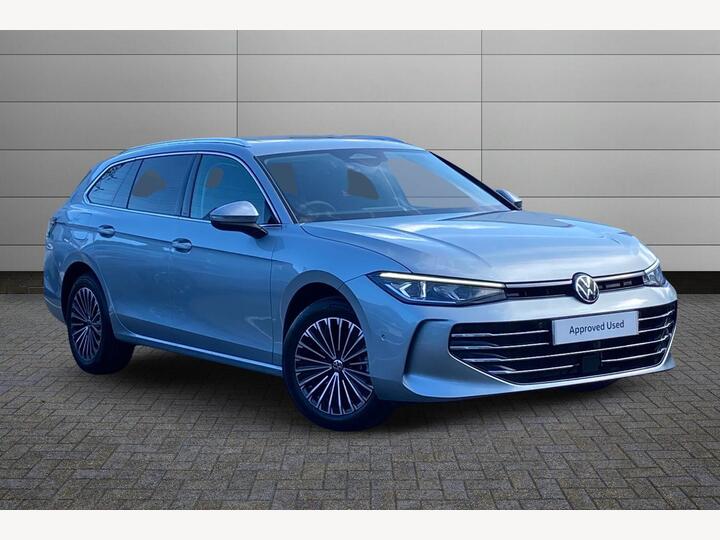 Volkswagen Passat 1.5 ETSI MHEV Elegance DSG Euro 6 (s/s) 5dr