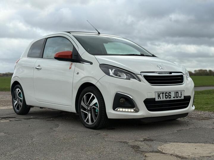 Peugeot 108 1.2 PureTech Roland Garros Top! Euro 6 3dr