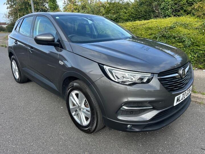 Vauxhall Grandland X 1.2 Turbo SE Euro 6 (s/s) 5dr Vauxhall Grandland X 1.2 Turbo SE Euro 6 (s/s) 5dr