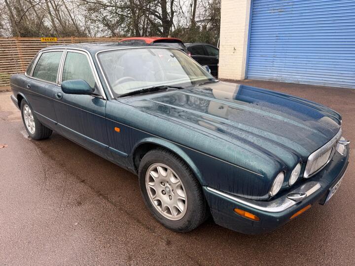 Jaguar XJ 3.2 XJ8 Executive 4dr