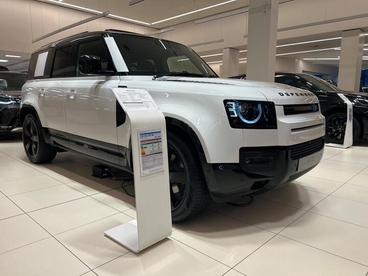 Land Rover Defender 110 3.0 D250 MHEV X-Dynamic HSE Auto 4WD Euro 6 (s/s) 5dr
