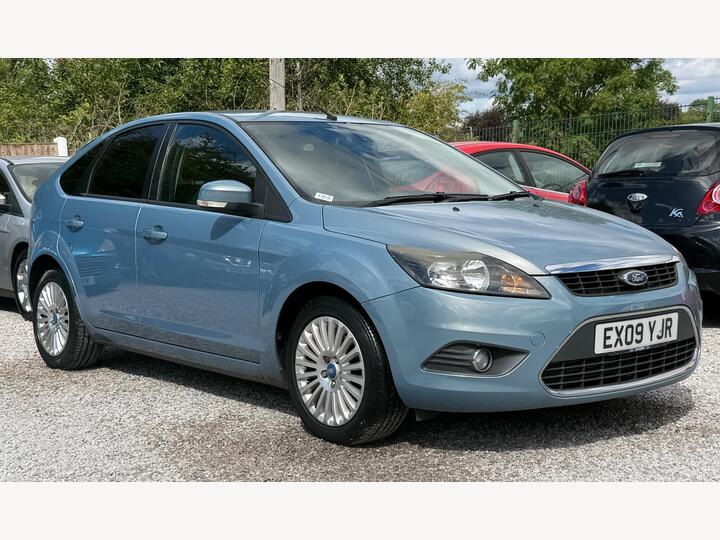 Ford Focus 1.6 TDCi DPF Titanium 5dr