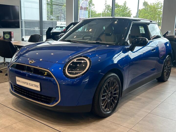 MINI Electric Cooper SE 54.2kWh Exclusive Auto 3dr