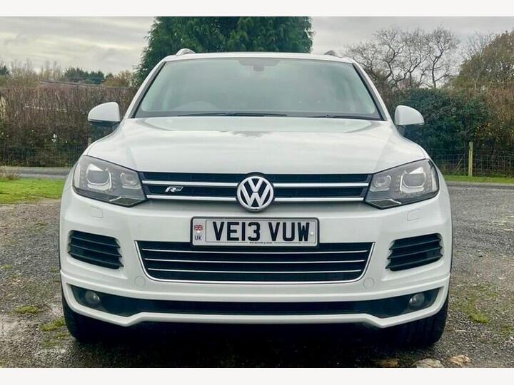 Volkswagen Touareg 3.0 TDI V6 BlueMotion Tech R-Line Tiptronic 4WD Euro 5 (s/s) 5dr