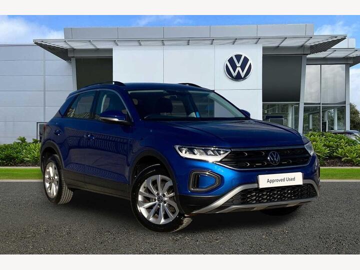 Volkswagen T-Roc Life 1.5 TSI 1.5 TSI Life DSG Euro 6 (s/s) 5dr Volkswagen T-Roc Life 1.5 TSI 1.5 TSI Life DSG Euro 6 (s/s) 5dr