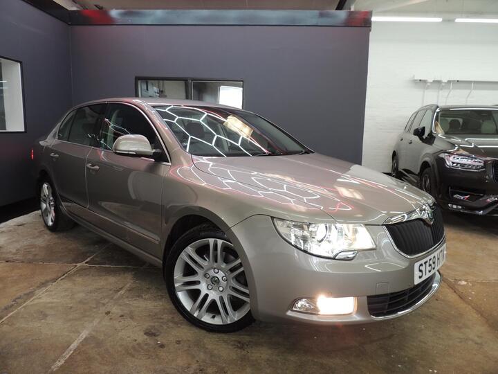 Skoda Superb 2.0 TDI Elegance DSG Euro 4 5dr