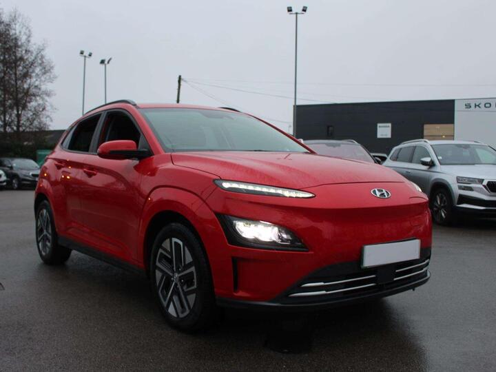Hyundai KONA 64kWh Premium Auto 5dr (10.5kW Charger)