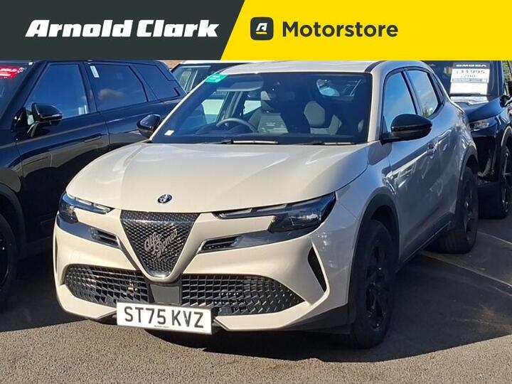 Alfa Romeo Junior 1.2 MHEV Ibrida E-DCT Euro 6 (s/s) 5dr