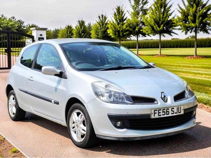 Renault Clio 1.6 VVT Dynamique 3dr