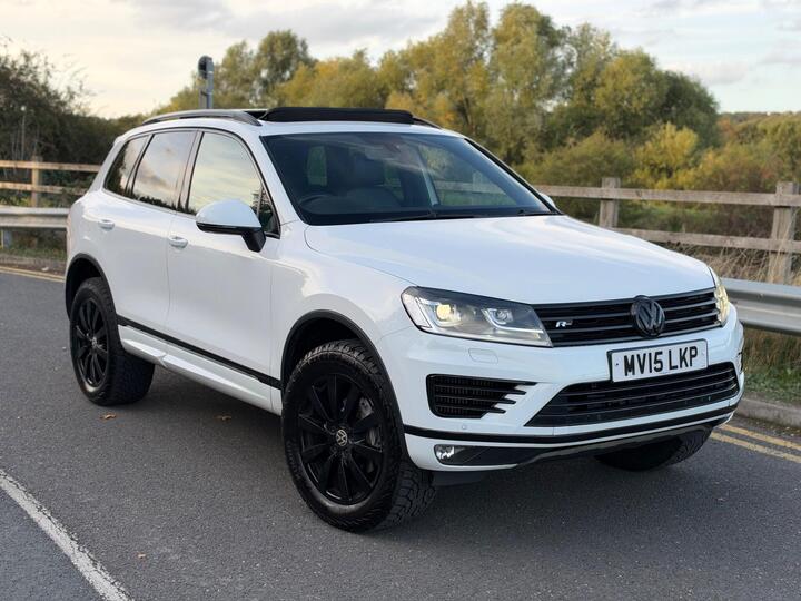 Volkswagen Touareg 3.0 TDI V6 BlueMotion Tech R-Line Tiptronic 4WD Euro 6 (s/s) 5dr