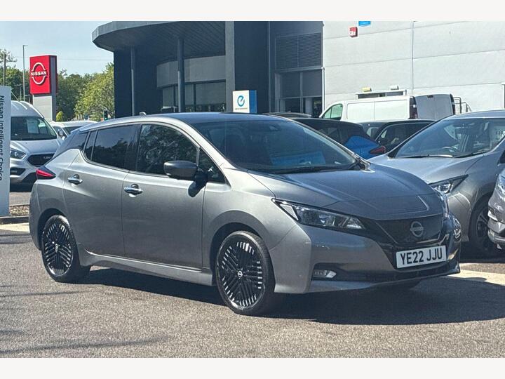 Nissan Leaf 39kWh N-Connecta Auto 5dr