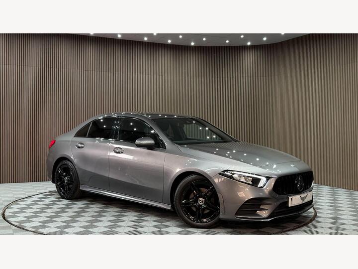 Mercedes-Benz A Class 1.5 A180d AMG Line 7G-DCT Euro 6 (s/s) 4dr