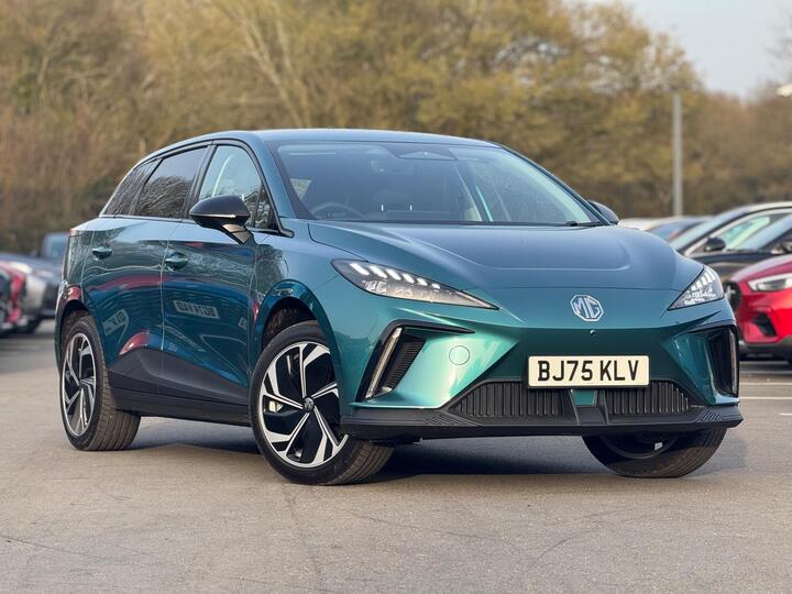 MG MG4 64kWh Premium Long Range Auto 5dr