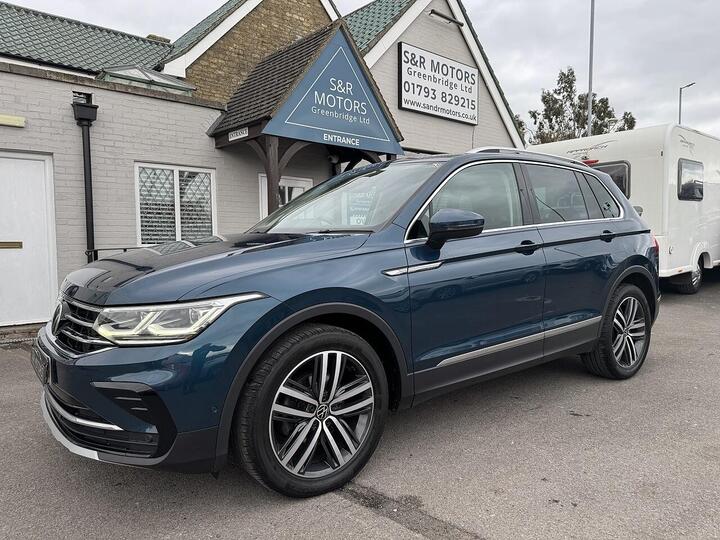 Volkswagen Tiguan 1.5 TSI Elegance DSG Euro 6 (s/s) 5dr Volkswagen Tiguan 1.5 TSI Elegance DSG Euro 6 (s/s) 5dr
