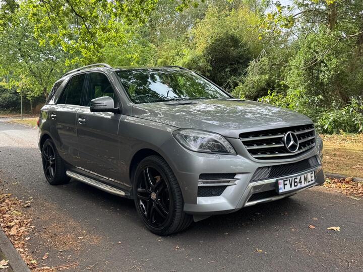 Mercedes-Benz M Class 3.0 ML350 V6 BlueTEC AMG Line G-Tronic 4WD Euro 6 (s/s) 5dr Mercedes-Benz M Class 3.0 ML350 V6 BlueTEC AMG Line G-Tronic 4WD Euro 6 (s/s) 5dr