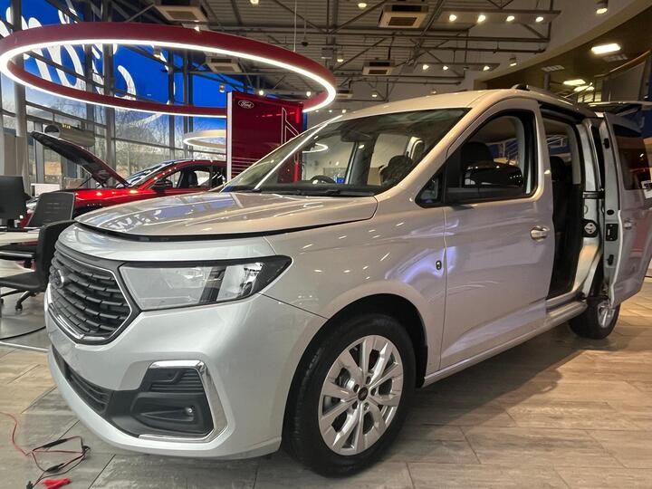 Ford TOURNEO CONNECT 2.0 EcoBlue Titanium DCT Euro 6 (s/s) 5dr