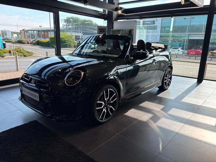 MINI Cooper Convertible 2.0S Sport Steptronic Euro 6 (s/s) 2dr