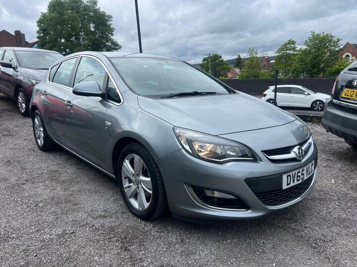 Vauxhall Astra 2.0 CDTi EcoFLEX SRi Euro 5 (s/s) 5dr