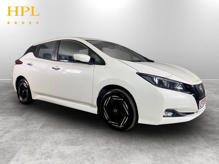 Nissan LEAF 39kWh Acenta Auto 5dr Nissan LEAF 39kWh Acenta Auto 5dr