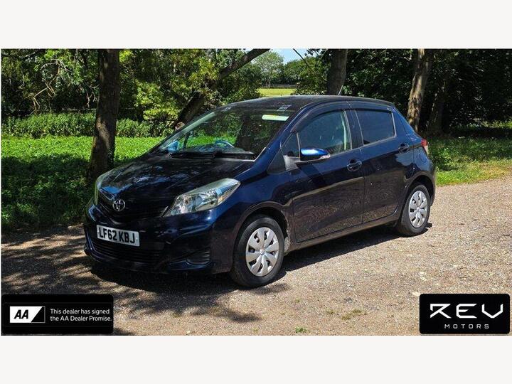 Toyota Yaris 1.33 Dual VVT-i TR Hatchback 5dr Petrol Multidrive S Euro 5 (101 Ps)