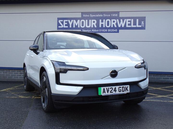 Volvo EX30 Single Motor Extended Range 69kWh Plus Auto 5dr