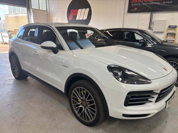 Porsche Cayenne 3.0 V6 E-Hybrid 17.9kWh TiptronicS 4WD Euro 6 (s/s) 5dr (3.6kW Charger)