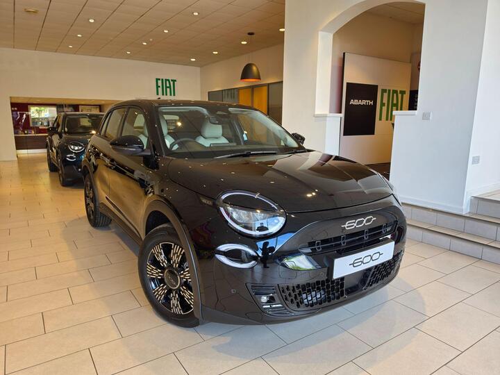 Fiat 600 1.2 MHEV Icon E-DCT Euro 6 (s/s) 5dr