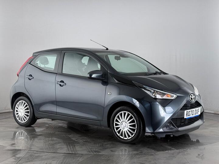 Toyota AYGO 1.0 VVT-i X-play X-shift Euro 6 5dr (Safety Sense)