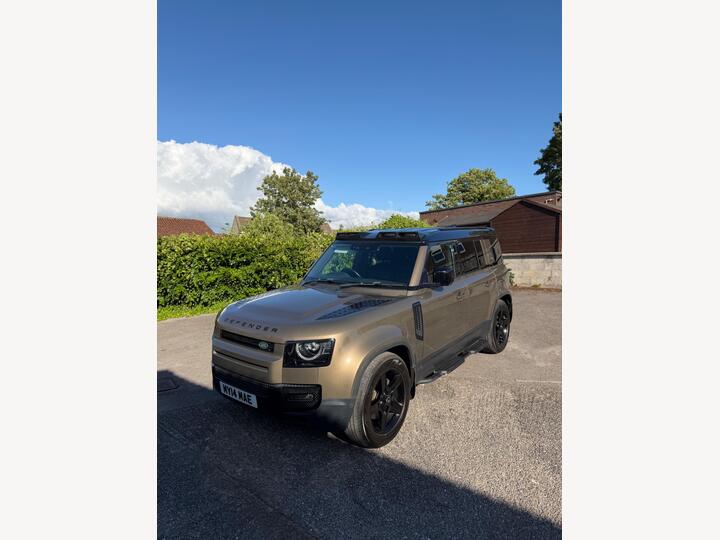 Land Rover Defender 110 2.0 SD4 SE Auto 4WD Euro 6 (s/s) 5dr Land Rover Defender 110 2.0 SD4 SE Auto 4WD Euro 6 (s/s) 5dr