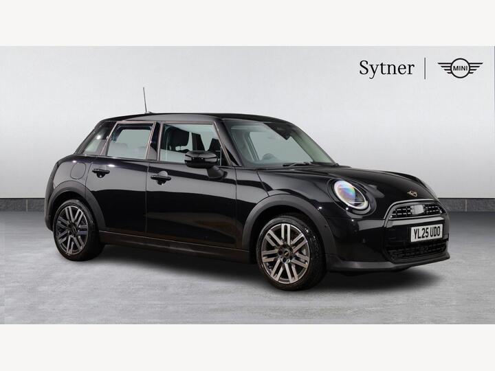 MINI Cooper 1.5C Classic Steptronic Euro 6 (s/s) 5dr