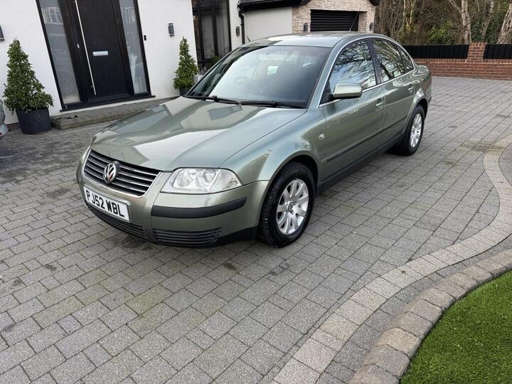 Volkswagen PASSAT SALOON 2.0 SE 4dr Volkswagen PASSAT SALOON 2.0 SE 4dr
