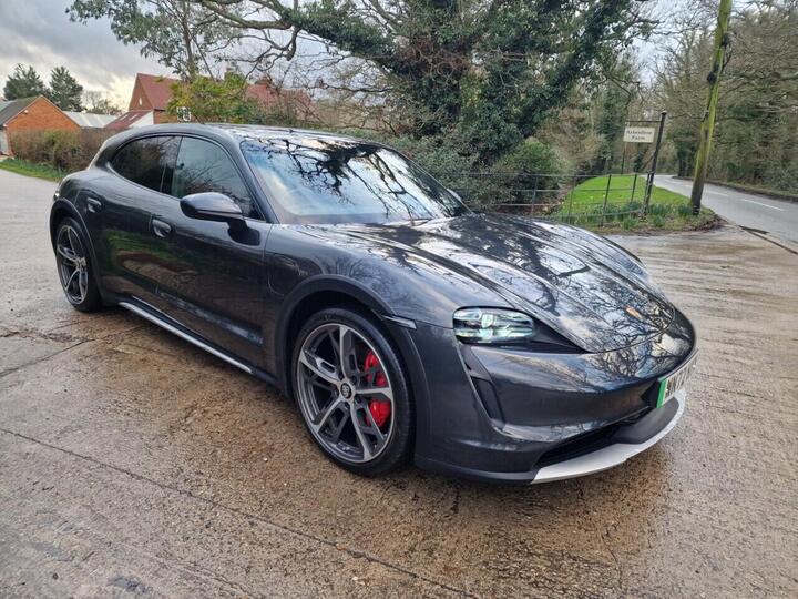Porsche TAYCAN Performance Plus 93.4kWh 4S Cross Turismo Auto 4WD 5dr (11kW Charger)