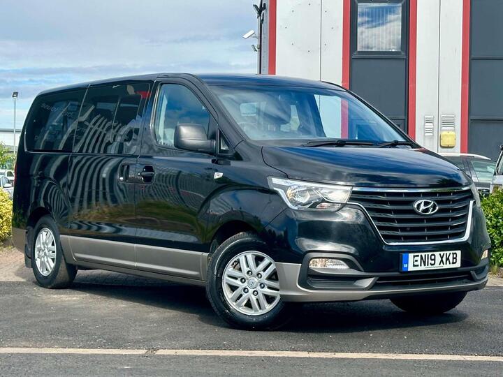 Hyundai I800 2.5 CRDi SE Nav Euro 6 5dr Hyundai I800 2.5 CRDi SE Nav Euro 6 5dr