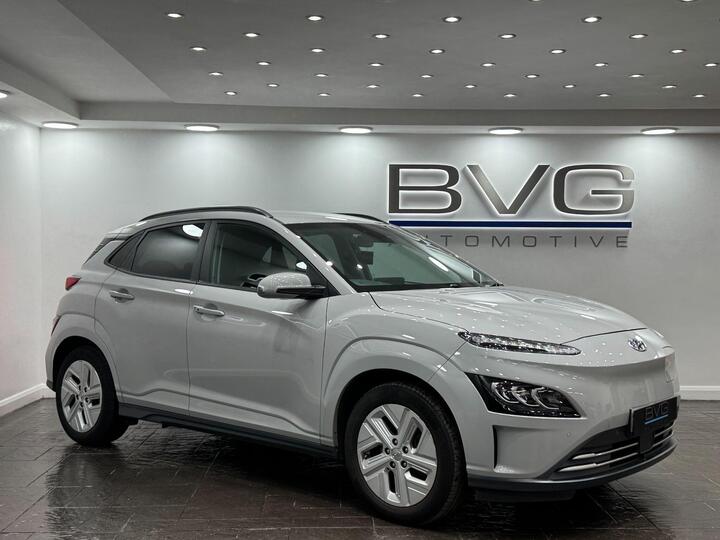Hyundai KONA 64kWh Premium Auto 5dr (10.5kW Charger)