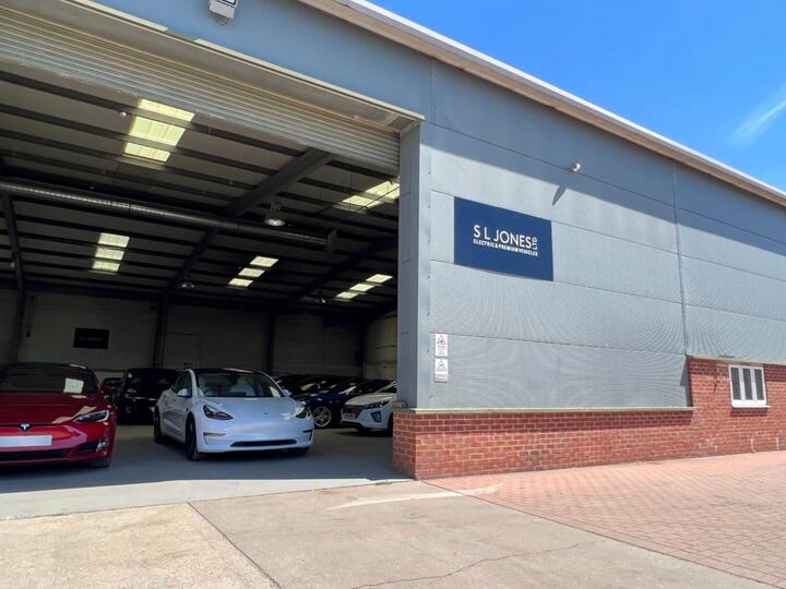 Tesla Model Y (Dual Motor) Performance Auto 4WDE 5dr