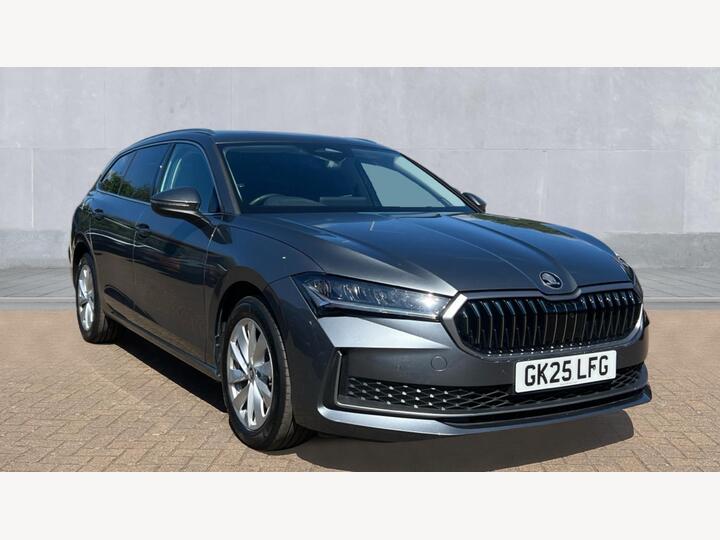 Skoda Superb 1.5 TSI IV 25.7kWh SE Technology DSG Euro 6 (s/s) 5dr Skoda Superb 1.5 TSI IV 25.7kWh SE Technology DSG Euro 6 (s/s) 5dr