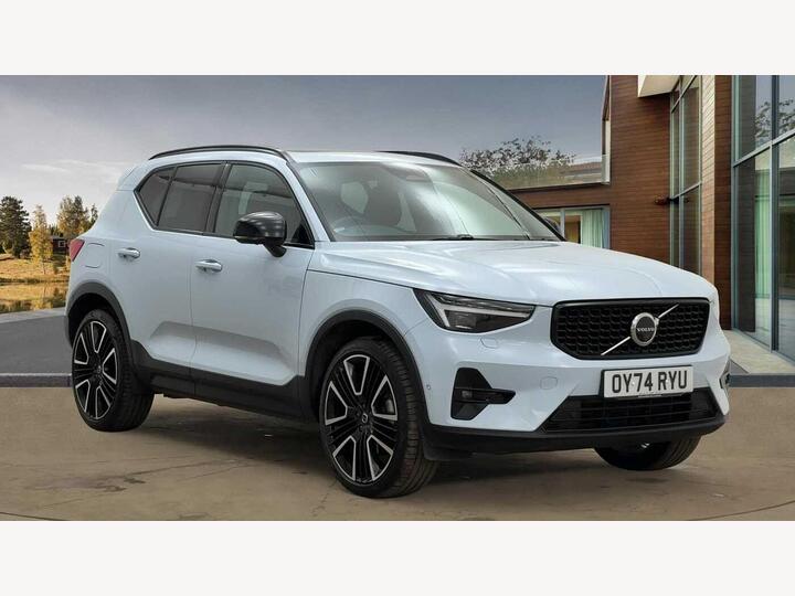 Volvo XC40 2.0 B3 MHEV Ultra Dark DCT Auto Euro 6 (s/s) 5dr