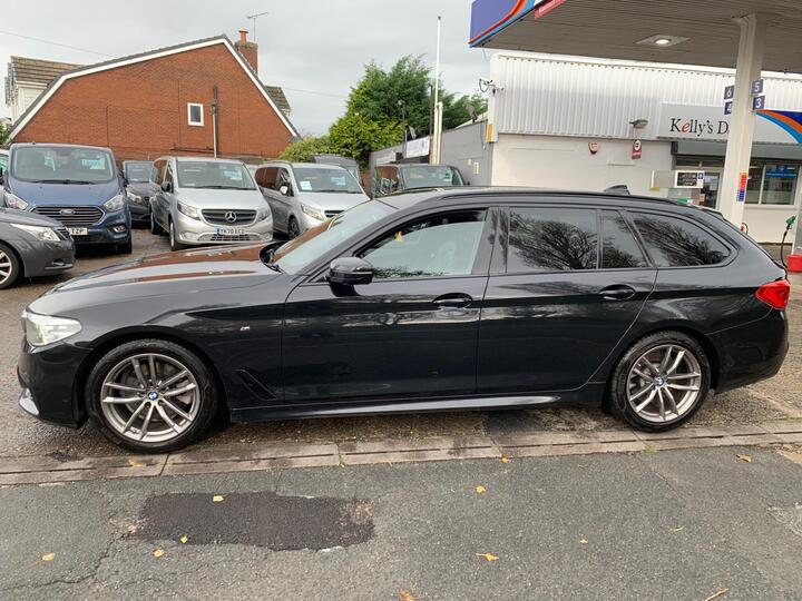 BMW 5 Series 2.0 520d MHT M Sport Touring Auto Euro 6 (s/s) 5dr BMW 5 Series 2.0 520d MHT M Sport Touring Auto Euro 6 (s/s) 5dr
