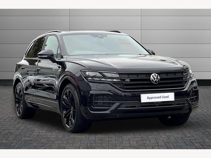 Volkswagen Touareg 3.0 TDI V6 Black Edition Tiptronic 4Motion Euro 6 (s/s) 5dr Volkswagen Touareg 3.0 TDI V6 Black Edition Tiptronic 4Motion Euro 6 (s/s) 5dr