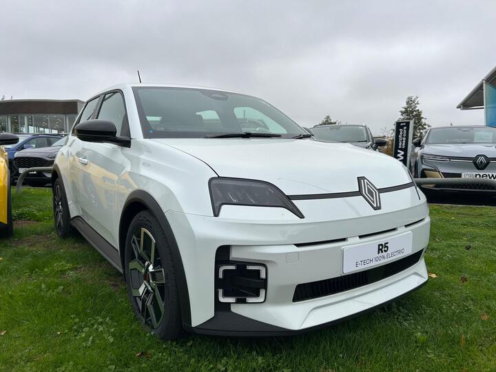Renault Renault 5 Urban Range 40kWh Evolution Auto 5dr